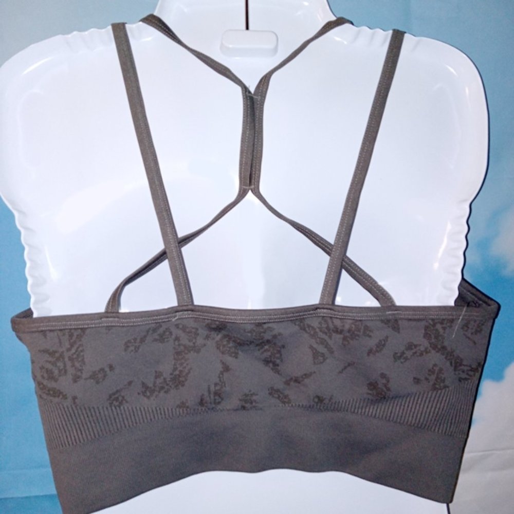 Grey Sultopy Seamless Strappy Criss-Cross Back Ribbed Sports Bra  NEW - Picture 2 of 4